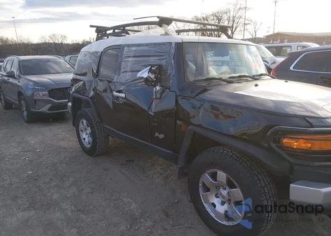 2007 Toyota Fj Cruiser from USA, damaged, VIN JTEBU11F070053650